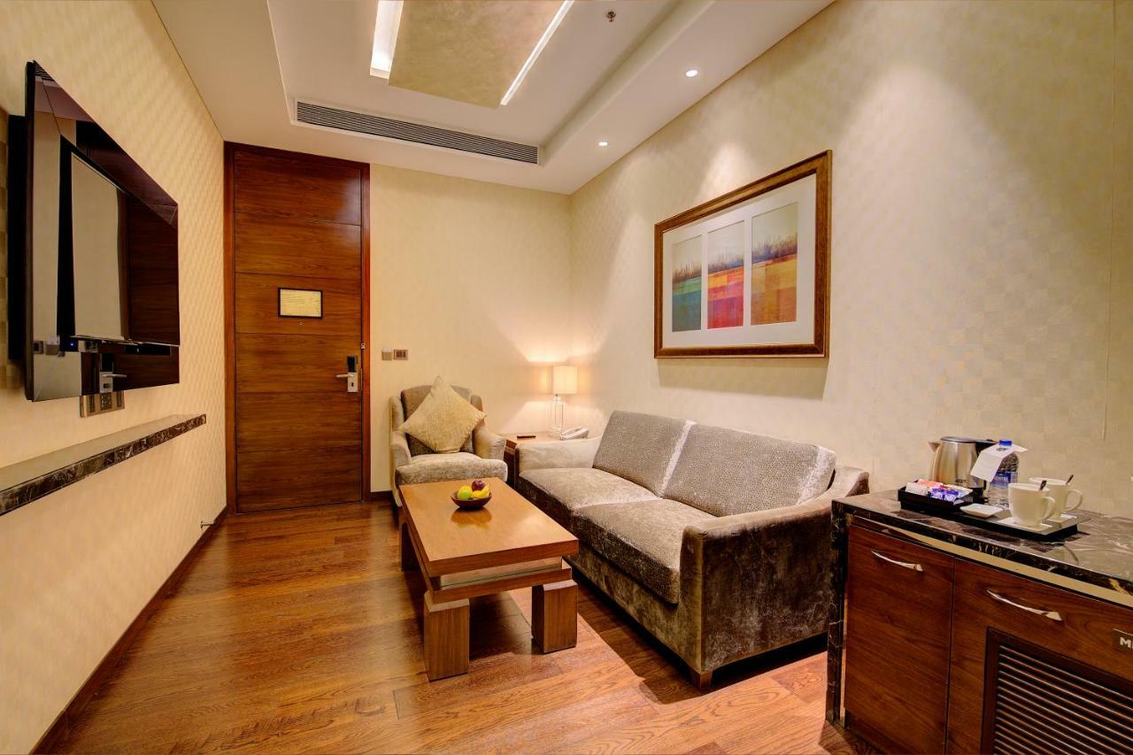 Niranta Transit Hotel Terminal 2 Arrivals/Landside होटल